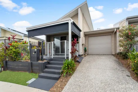 11 SEABREEZE CCT, DECEPTION BAY, QLD 4508