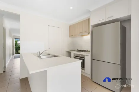 Property photo of 19 Midgley Street Dakabin QLD 4503