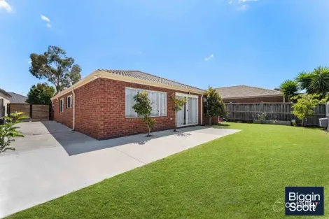 Property photo of 30 Ronald Road Truganina VIC 3029