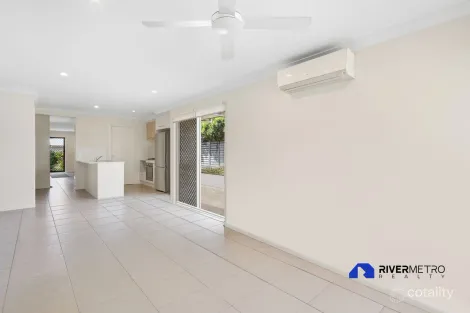 Property photo of 19 Midgley Street Dakabin QLD 4503