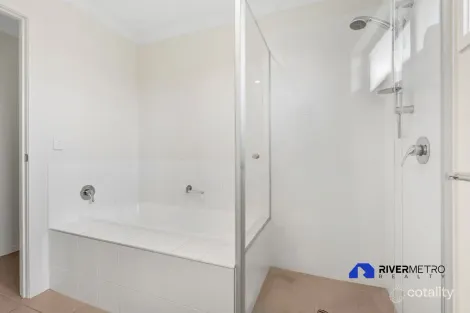 Property photo of 19 Midgley Street Dakabin QLD 4503