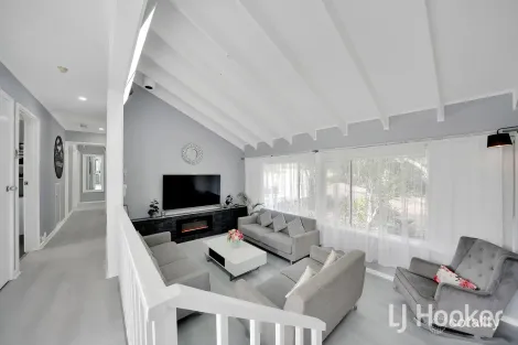 Property photo of 37 Dalley Crescent Latham ACT 2615