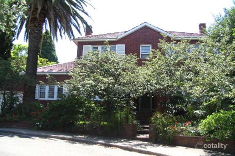 8 The Crescent, Russell Lea, NSW 2046