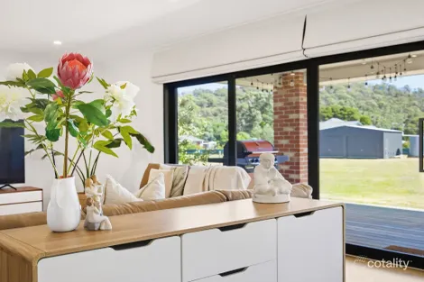 Property photo of 18 Windsor Court Buxton VIC 3711