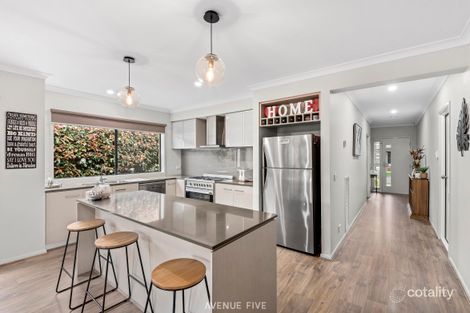 Property photo of 42 Noosa Circuit Armstrong Creek VIC 3217