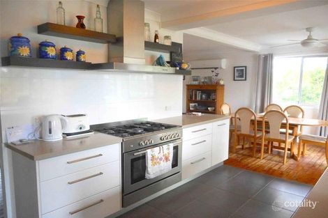 Property photo of 4 Jeffreys Court Moffat Beach QLD 4551