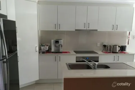 Property photo of 3 Phoenix Crescent Rural View QLD 4740