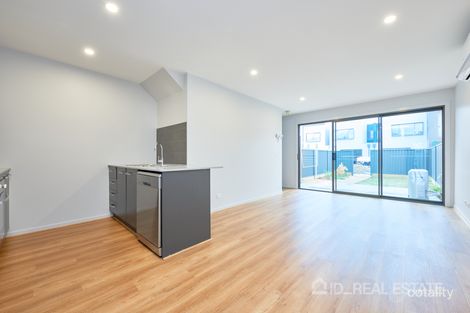 Property photo of 3 Stonewood Circuit Hadfield VIC 3046