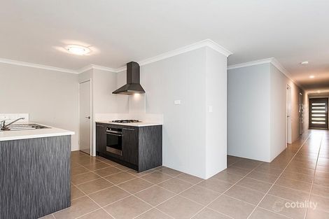 Property photo of 6 Vignerons Loop Hocking WA 6065