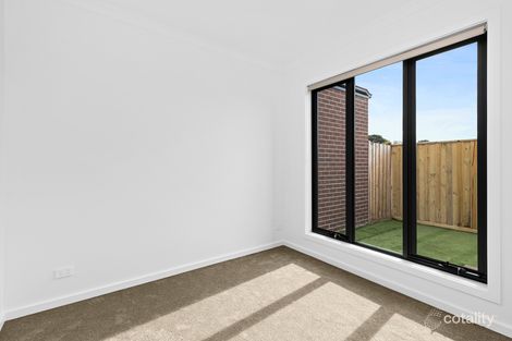 Property photo of 9 Rochford Drive Donnybrook VIC 3064