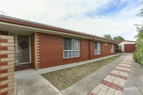 8 Elm St, Golden Square, VIC 3555