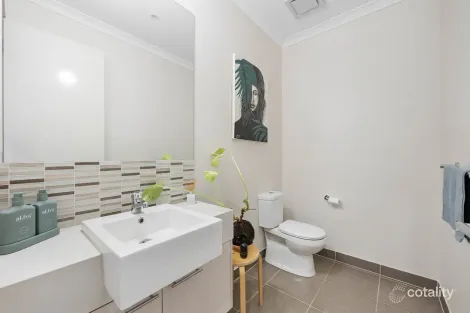 Property photo of 32 Beckview Crescent Sunbury VIC 3429