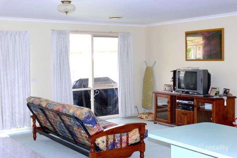 Property photo of 41 Bemersyde Drive Berwick VIC 3806