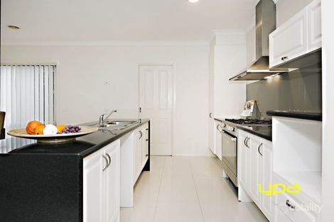 Property photo of 86 Tenterfield Drive Burnside Heights VIC 3023