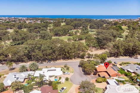 4 Reid Cl, Halls Head, WA 6210