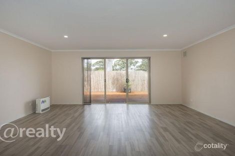 1 Bank Cres, St Agnes, SA 5097