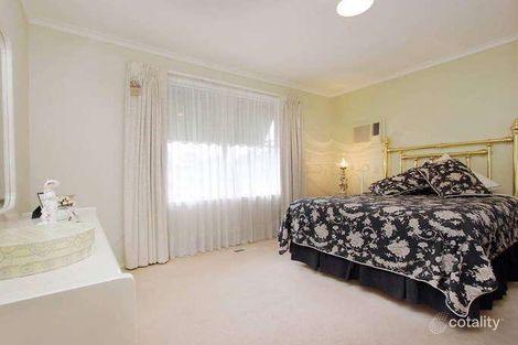 Property photo of 11 Excelsior Drive Frankston North VIC 3200