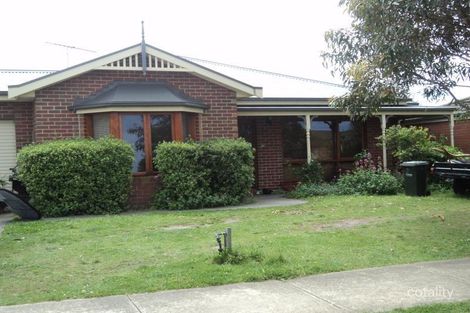 11 Boscarne Ave, Torquay, VIC 3228