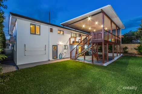 Property photo of 10 Menkira Street Mansfield QLD 4122