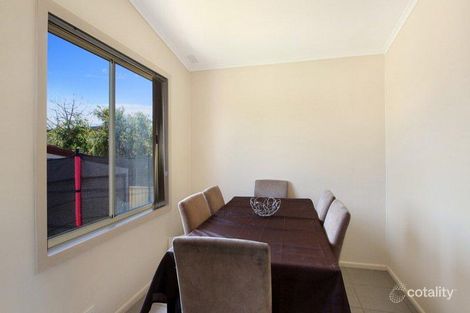 Property photo of 1 Landy Drive Mount Warrigal NSW 2528