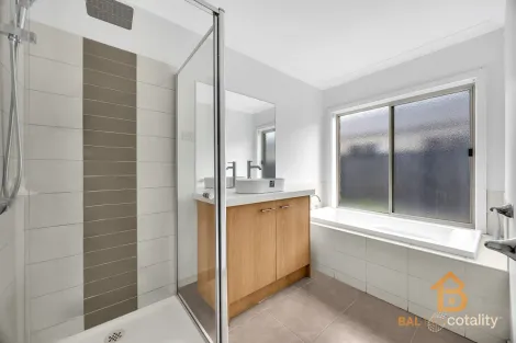 Property photo of 15 Wickford Road Tarneit VIC 3029