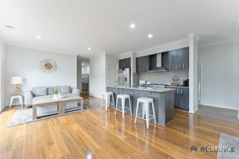 Property photo of 11 Gillespie Drive Weir Views VIC 3338