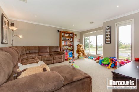 Property photo of 61 Broad Oak Drive Cranbourne East VIC 3977