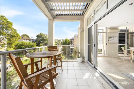 Property photo of 3/28-32 Sturdee Parade Dee Why NSW 2099