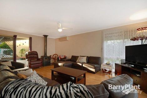 Property photo of 31 Ahern Road Pakenham VIC 3810