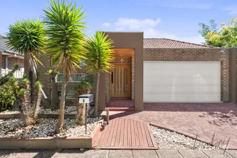 8 Durban Pl, Craigieburn, VIC 3064