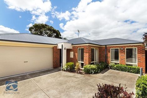 26a Sugar Bush Dr, Lynbrook, VIC 3975
