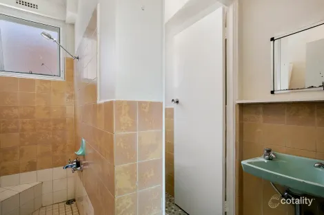 Property photo of 14/8 Campbell Parade Manly Vale NSW 2093