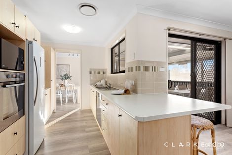 Property photo of 11 Fullford Cove Rutherford NSW 2320