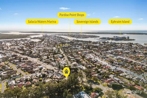 1/142 Oxley Dr, Paradise Point, QLD 4216
