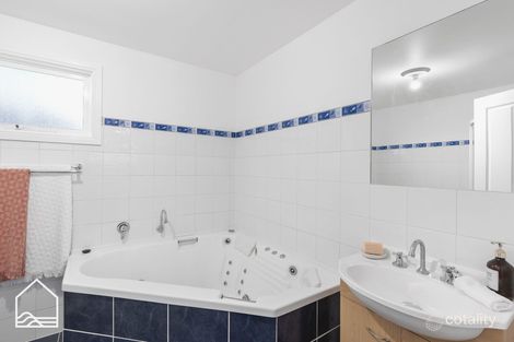 Property photo of 48 Emperor Drive Ocean Grove VIC 3226