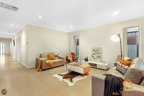 Property photo of 10 Pearce Way Craigieburn VIC 3064