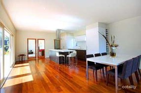 5 Lucerne Ave, Mornington, VIC 3931