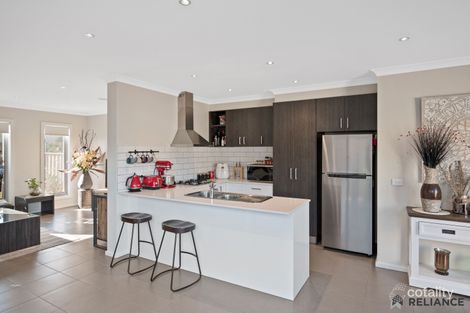 Property photo of 1/3 Sovereign Boulevard Melton West VIC 3337