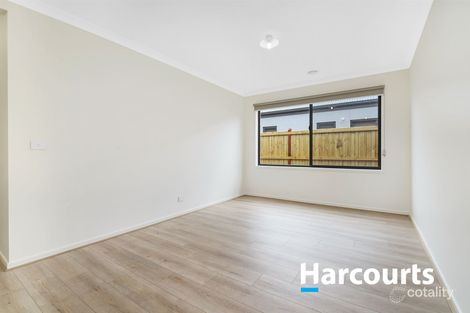 Property photo of 21 Athletic Circuit Clyde VIC 3978