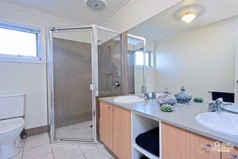 Property photo of 16 Muirfield Close Heatherton VIC 3202