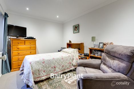 Property photo of 40 Aberdeen Heights Pakenham VIC 3810