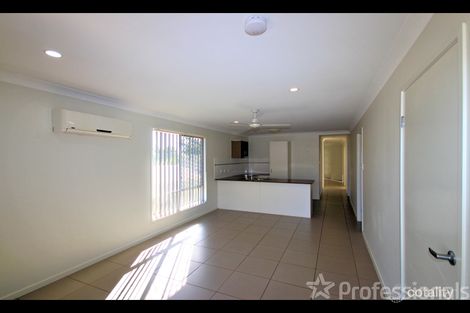 1/3 Hoffmann Way, Bundamba, QLD 4304
