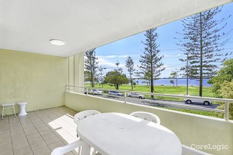 Property photo of 4/194 Marine Parade Labrador QLD 4215