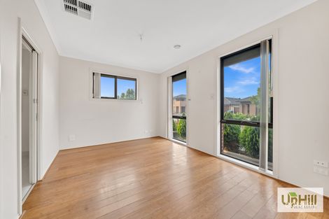 Property photo of 6 Falabela Road Clyde North VIC 3978