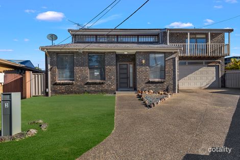 Property photo of 3 Ingoola Close Moorebank NSW 2170