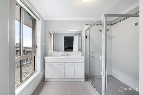 Property photo of 15 Snowy Avenue Minto NSW 2566