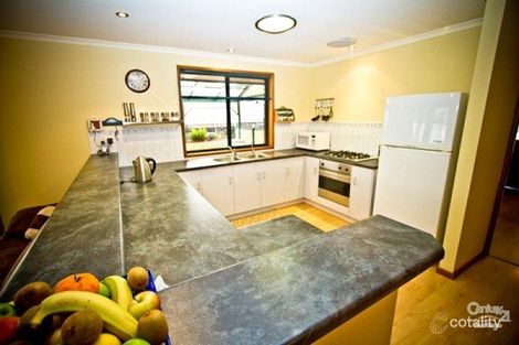 Property photo of 19 Berenwode Circuit Morphett Vale SA 5162