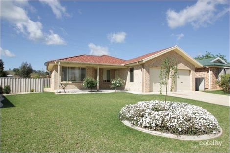 12 Paldi Cres, Glenfield Park, NSW 2650