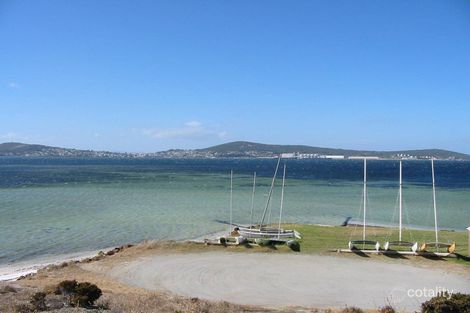 Property photo of 46 Chipana Drive Little Grove WA 6330