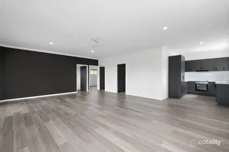Property photo of 7 Harrison Court Seaforth QLD 4741